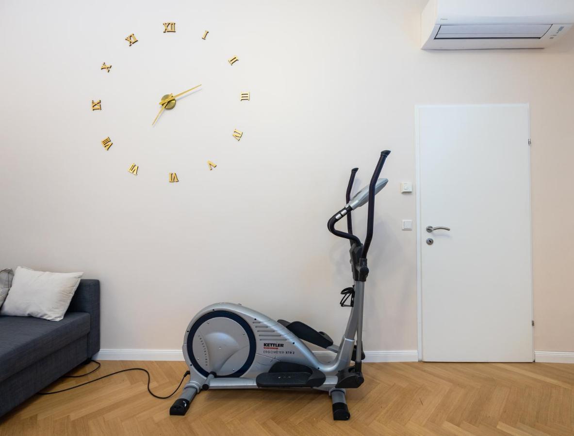 Charming Apartment Near Prater Wenen Buitenkant foto