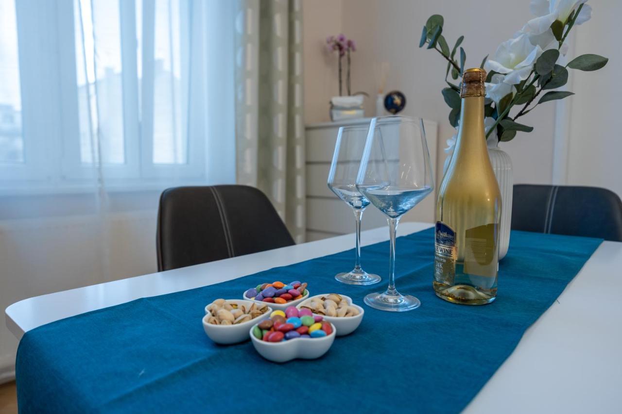 Charming Apartment Near Prater Wenen Buitenkant foto