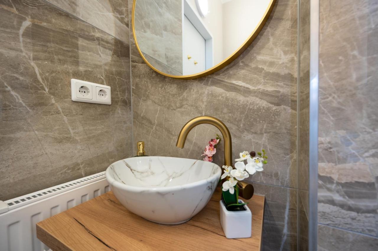 Charming Apartment Near Prater Wenen Buitenkant foto