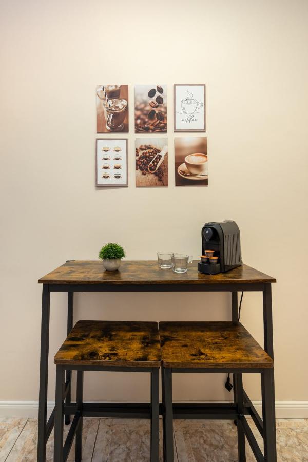 Charming Apartment Near Prater Wenen Buitenkant foto